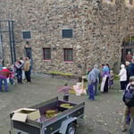 Viel Ausrüstung und Aktive sind erforderlich, um frischen Süßen vor Ort anbieten zu können