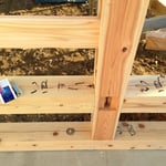 下から、土台、足固め、貫。