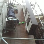 タイル薬品洗浄-ブラシあて