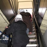 La scala per l'uscita dei visitatori dal sommergibile, ricavata dal portello di imbarco dei siluri.