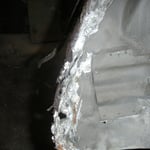 ......ihr versteht doch hoffentlich, wieso, oder? SOWAS da ist zwar zweckmäßig, aber nicht wirklich schön. Und als mir 2007 der 64er zugelaufen war, hatte ich ein anderes Konzept vor: Nämlich, ihn so zu lassen wie ihn die Jahre geprägt haben.