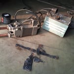 Tadaaa :o)))))    meine SCHWEIßPUNKTZANGE !   Hatte sie bei egay gekauft, inkl Steuergerät, allerdings war sie nicht auf Funktion hin überprüft. Also, was tun? Ich brauche sie ja für die Schwellerböden, also Risiko :-)