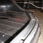 Die Dichtung ist ein Orginalteil, z kaufen gibt es die ua noch beim Veteranenservice in Glehn.