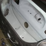 Die Reserveradmulde ist auch drin.