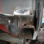 Die Scheißteile sind nicht identisch ! Toll, echt ! Super VW, jetzt darf ich mir also noch irgendwoher passende Gegenstücke zu besorgen. :-/