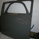 die neu lackierten Türen.....