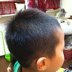 男の子　ヘアースタイル　刈り上げ