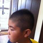 男の子　ヘアースタイル　刈り上げ