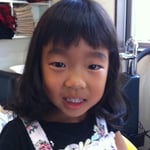 女の子　ヘアースタイル　ミディアムボブ