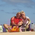 Hansi und Inge auf Fuerte mit ihrer Collection von Customkitebags.com 