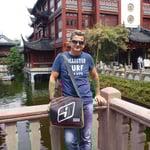 Martin unterwegs in Asien mit seinm MessengerBag