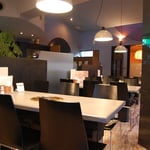 成田屋|苦楽園店 テーブル