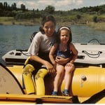 Rebeca y Cristina (Mediano 2002)