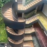 Greenhouse Bonn Nachhaltigkeit Galerie Treppenstufen Eiche massiv