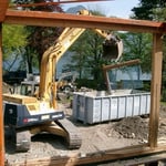 Sortieren auf der Baustelle - Abbrechen ist das eine, sortieren, trennen und richtig entsorgen, ist das andere. Wir machen es Ihnen vor.