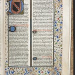 Ms 167 f°29 Etymologies d’Isidore de Séville - Armes de Clairvaux peintes dans la lettrine ornée (15e siècle) © Médiathèque du Grand Troyes 