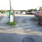 マリーナフレンズ 敷地内入り口