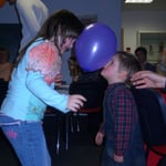 die Kleinsten haben beim Luftballontanz gewonnen