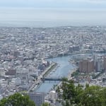 眉山山頂から紀伊水道を眺望すると淡路島や紀伊半島も見えました。　・五月晴淡路も紀伊もすぐそこに(和良)