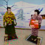 吉野川市鴨島町の菊人形展では鶴の恩返しの場面も再現されていました。　・菊衣まぶしき鶴の恩返し（和良）