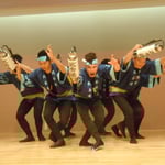 アミコフェスタで見た阿波踊です。気風良い男踊りでした。　　　　　　　　　　　　　　　　　　　　　　　　　　　　　　　　・二拍子で静から動へ阿波踊（和良）