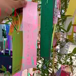 那覇空港の七夕の短冊に沖縄にまた来たいと願いを書きました。　　　　　・また来ると七夕飾る短冊に(和良)