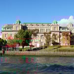 大阪城公園からアクアライナーに乗船して中心街を川巡りしました。　　　・桜紅葉水面に映る川巡る（和良）