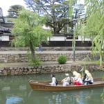 美観地区では川縁の柳が青々と茂っていました。　　　　　　　　　　　　　　　　　　　　　　　　　　　　　　　　　　　　　・葉柳や倉敷の町川に沿ひ（和良）