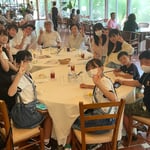 お盆に帰省した子供たちと鳴門のリゾートホテルで会食会をしました。・子も嫁も孫も帰省が大好きと(和良)