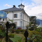 重要文化財旧開智学校は明治9年に小学校として建築されました。　　　　　　　　　　　　　　　　　　　　　　　　　・朝顔や明治の学舎白亜なる(和良)