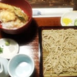 徳島市の明治27年創業の酒蔵の蕎麦屋で新蕎麦をいただきました。　　・新蕎麦を明治に建てし酒蔵で(和良)