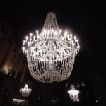 地下宮殿のシャンデリアも岩塩で作られていました。　　　　　　　　　　・岩塩のシャンデリアなる涼しさよ（和良）