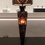 エミール・ガレの灯の点ったランプを見て秋を過ごしました。　　・秋の日をガレのランプを見て過ごす(和良)