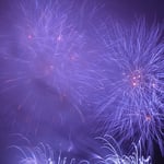 浜名湖に夏霧のかかるあいにくの天候でしたが20万人が詰め掛けました。　　　　　　　　　・美しきほどに儚き花火かな(和良)