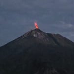 morgens um 6°°...Lewotolo spukt