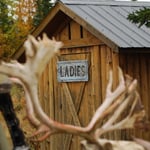 Das offizielle WC an der Grenze