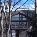 白馬の家(白馬村)－外観　外壁：信州産産唐松ラフ仕上