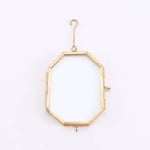 真鍮のハンギングミニフレームです。ドライフラワーなどを挟んで飾ることができます。繋げてガーランドとしても(*'▽')　幅5.5×奥行0.8×高さ7.5cm(フックの長さ4.5cm)￥1,650