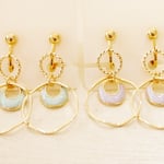 揺れるタイプのイヤリングです。税込￥660