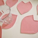 桜の花びらコースターです。綿80％　麻20％　一枚￥275