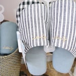 柔らかな履き心地のコットンリネン素材スリッパです。甲：麻・綿 、中敷：麻・綿 、足底：ポリエステル　各￥770