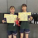 女子ダブルス優勝　佐伯・熊野（高知工科大学）