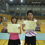 男子シングルス優勝　荒木亮選手（広島大学）、女子シングルス優勝　梅村選手（静岡県立大学）