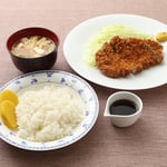 揚げたてロースカツライス
