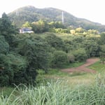 獅子窪（ししくぼ）の谷・遠くにゆとり家