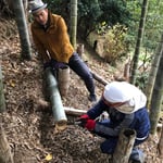 竹を切るところから始まります