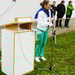 Frau Direktorin Schmid vom GLZ begrüßt die Kinder