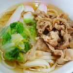 肉うどん エネルギー；226㌔㌍　　タンパク質；12.6㌘　　塩分；2.1㌘