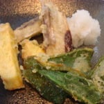 野菜の天ぷら エネルギー；175㌔㌍　　タンパク質；1.6㌘　　塩分；0.2㌘