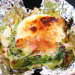 ツナじゃがブロのグラタン エネルギー；175㌔㌍　　タンパク質；5.8㌘　　塩分；1.2㌘